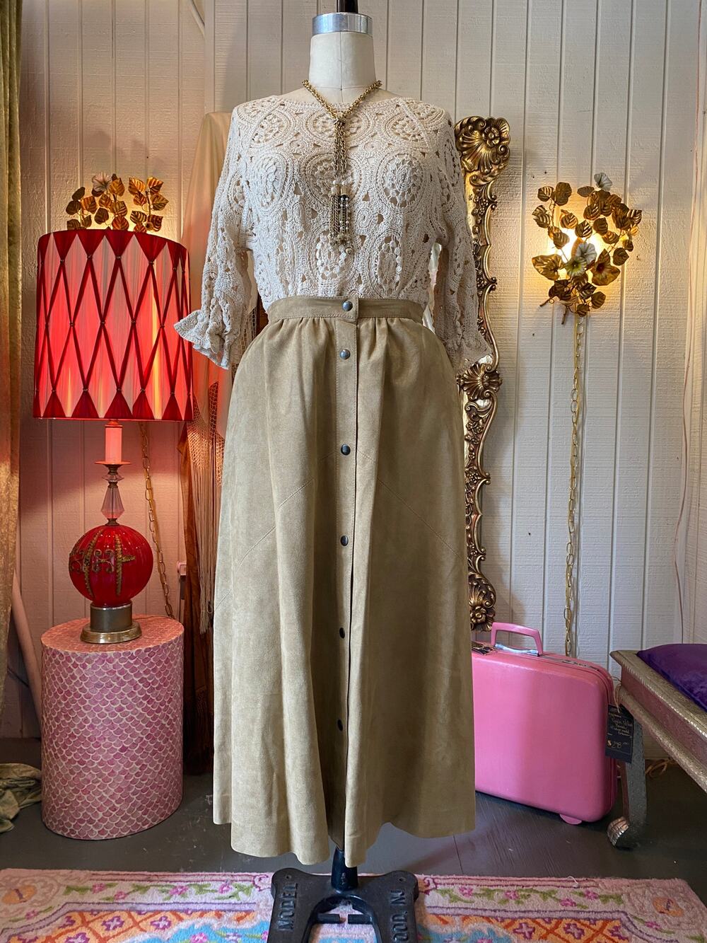 vintage 1980s beige suede skirt, fall fashion, classic timeless, leather, full